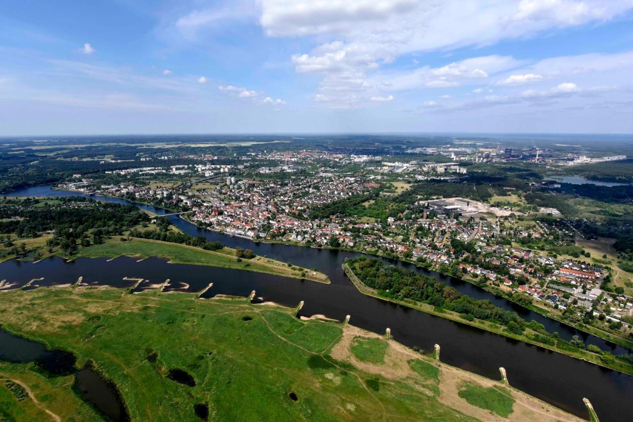 Lat Hotel & Apartmenthaus Berlin Eisenhüttenstadt Dış mekan fotoğraf